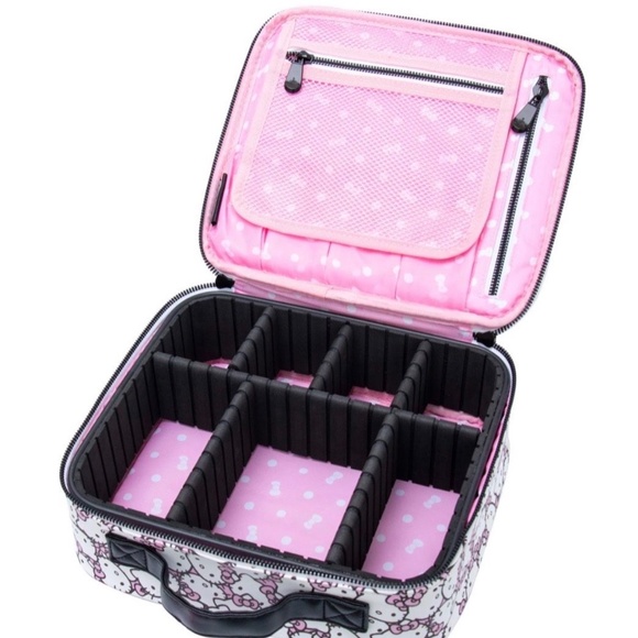 Hello Kitty Cosmetic Case Beautiful Brand new with tags - Picture 2 of 6